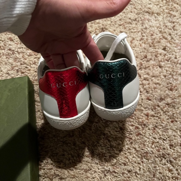 Gucci Tennis Shoes - Picture 3 of 6